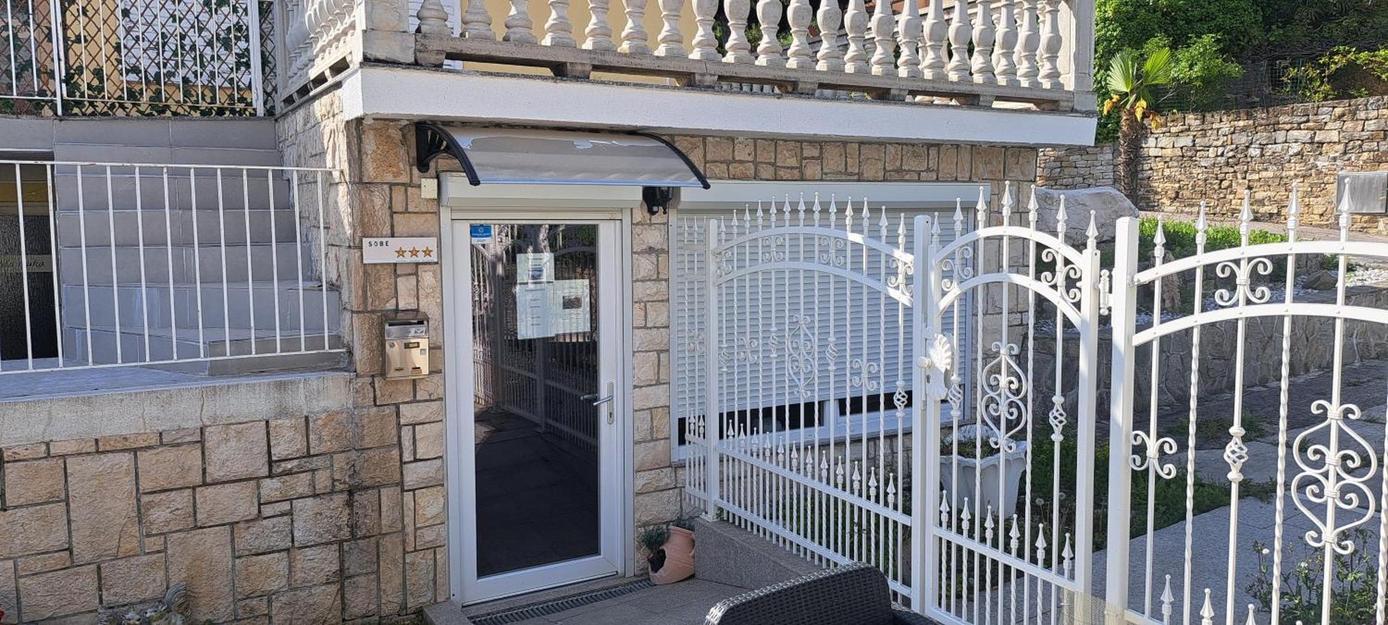 Guest House Vila Luka Порторож Экстерьер фото